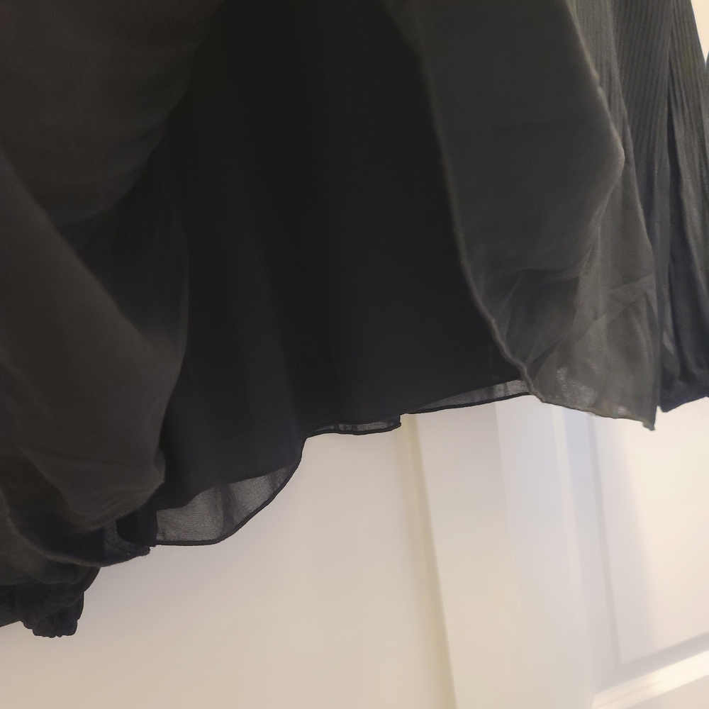 Ricki's Black Pleated Blouse - Picture 4 of 9